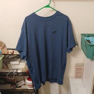 Nike Men's Sportswear Premium Essentials Oversized T-shirt